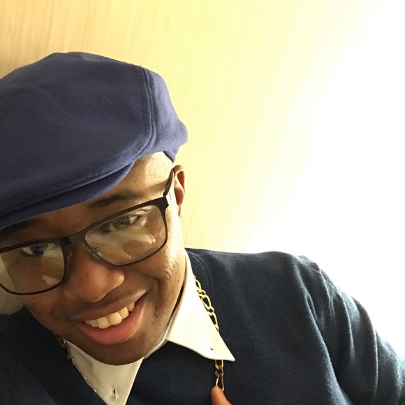 Meet your Posher, Freshgets - Picture 1 of 1